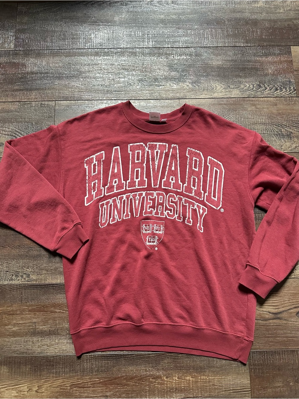 University maroon Crewneck Sweatshirt Medium # Harvard
